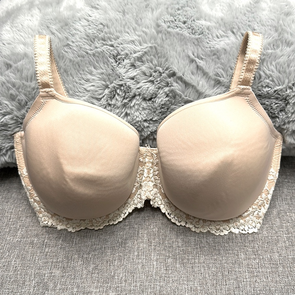 !!!SOLD!!! Wacoal Embrace Lace T-shirt Bra- 34G- nude with ivory lace